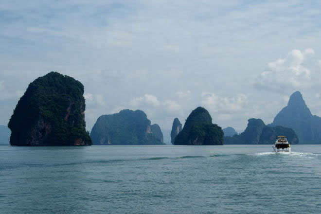 Phang Nga Sea Canoe by Big Boat