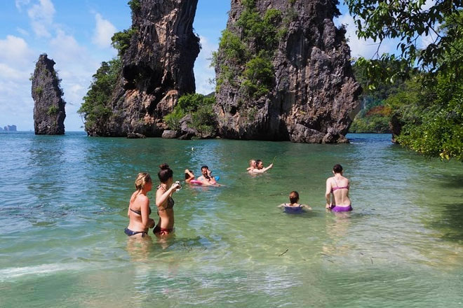 Phang Nga Sea Canoe by Big Boat