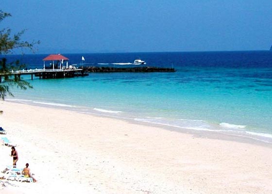 Private Boat Raya Maiton, Coral Islands by speed boat